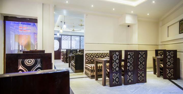 Fabexpress Alpine Hotel Agra  Bagian luar foto