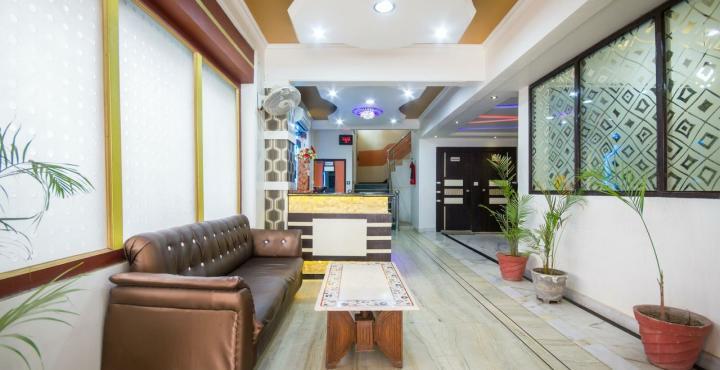 Fabexpress Alpine Hotel Agra  Bagian luar foto