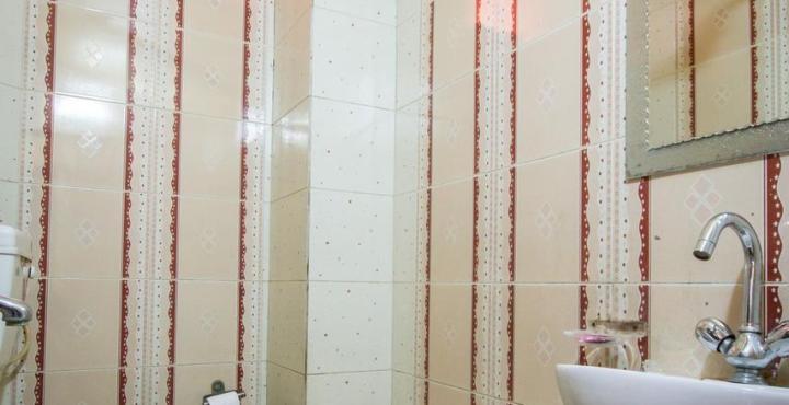 Fabexpress Alpine Hotel Agra  Bagian luar foto